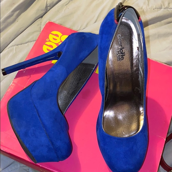 Heels - Picture 2 of 3